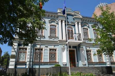Окна для Посольства Румынии